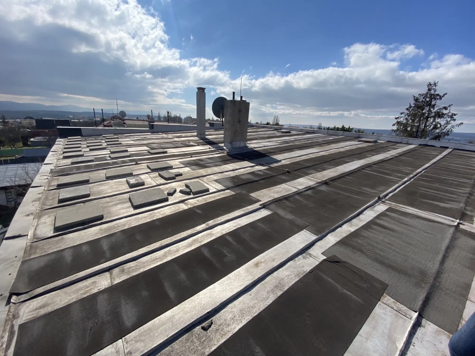 Košice, House – Flat roof waterproofing repair and insulation — Before renovation