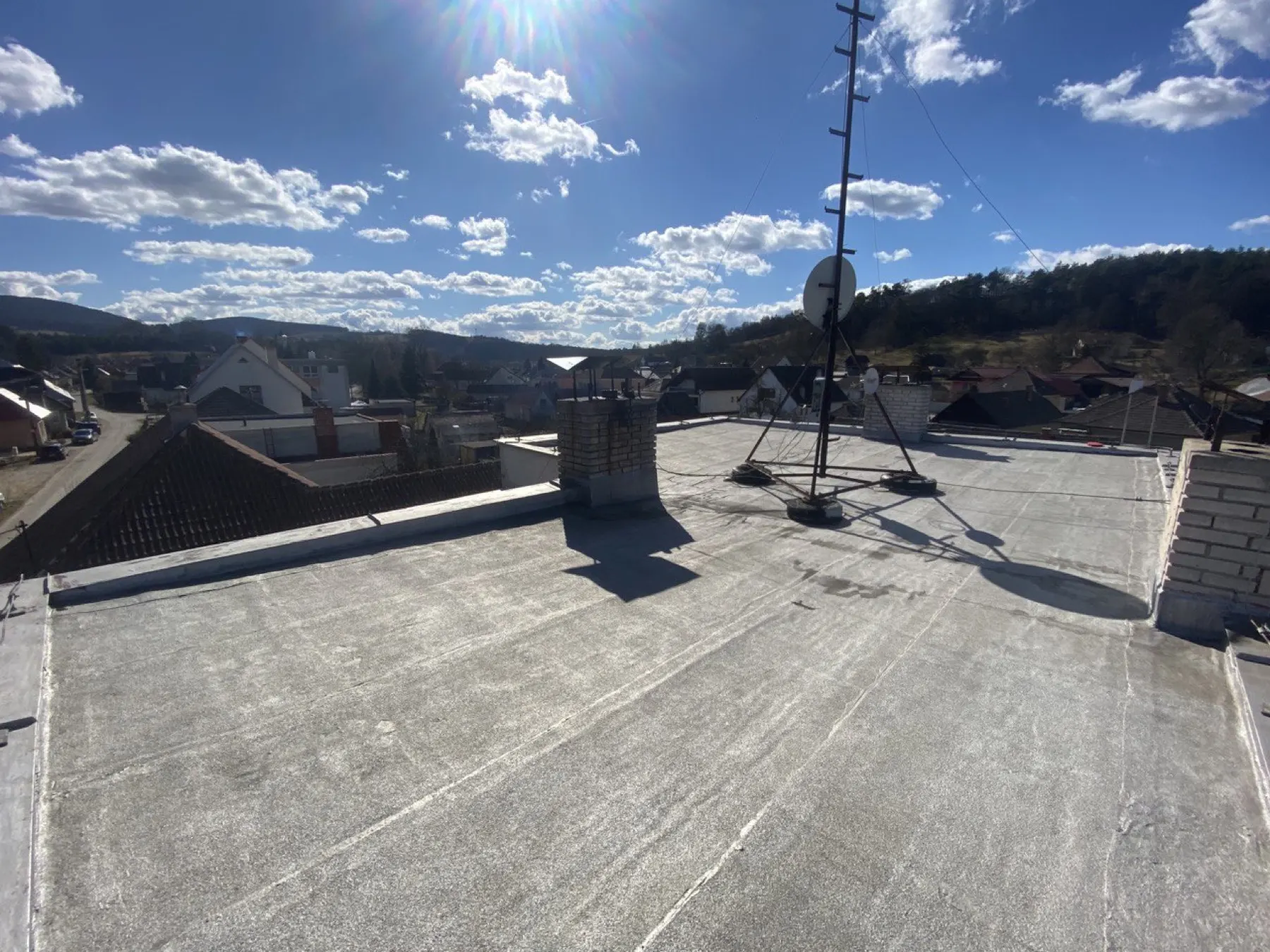 Krajné, House – Flat roof waterproofing repair — Before renovation